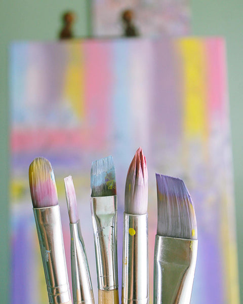 Bold, Bright, and Beautiful: The Signature Traits of Acrylic Painting